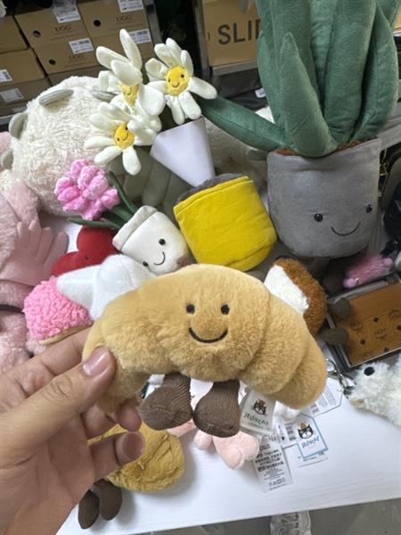 Jellycat Amusable Croissant