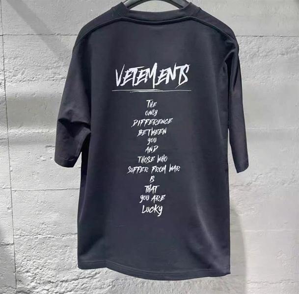 Vetements Signature Tee