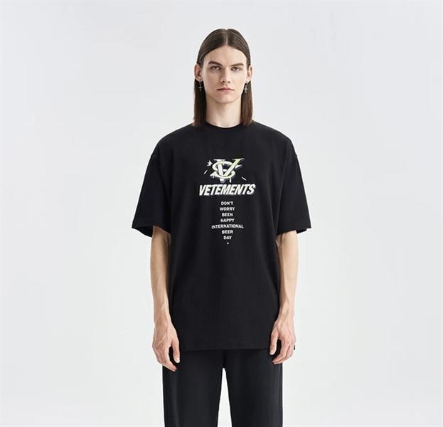 Vetements Logo Oversized Tee