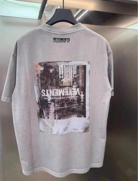 Vetements Portrait Oversize Tee